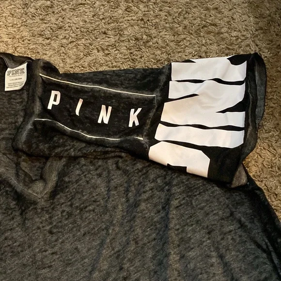 Women’s V-Neck PINK Tee - Picture 4 of 4